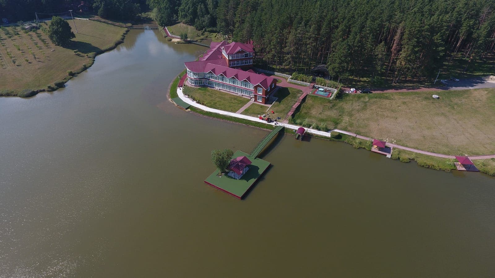 Дорожки из резиновой крошки на базе отдыха — фото 2